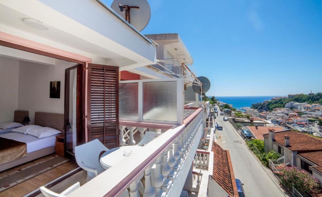 Castello Apartments Ulcinj Exterior photo